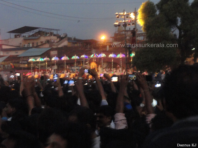 thrissur-pooram-2013-2 (30)
